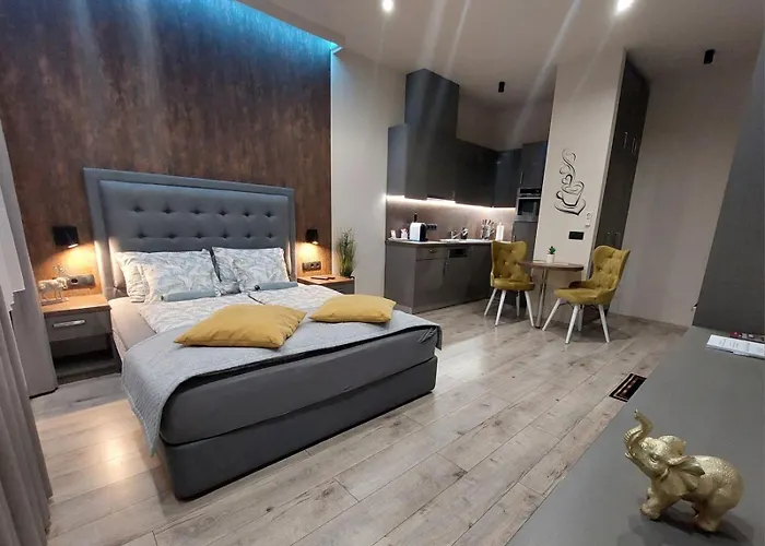 Silver Dawn Apartments