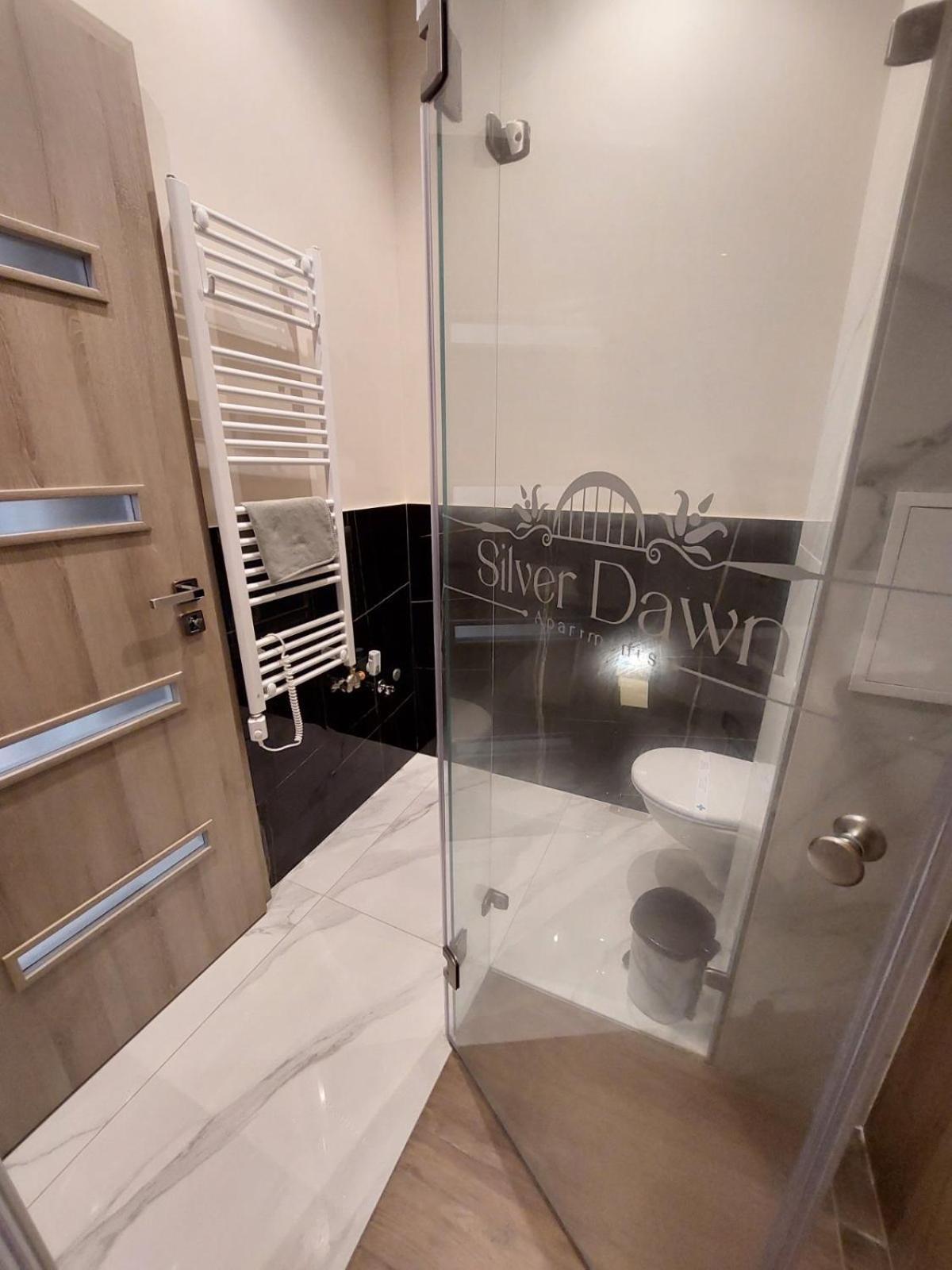 Silver Dawn Apartment *
